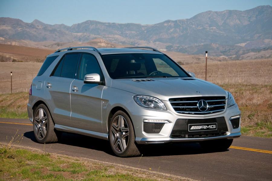  Mercedes-Benz ML63 AMG 2012 года  (фото 1 из 70)